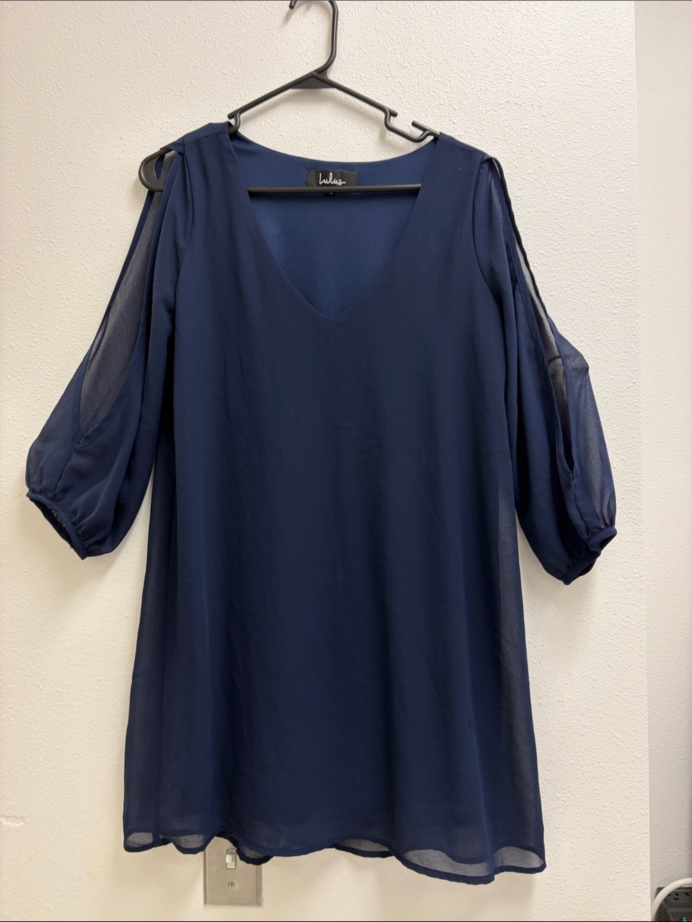Lulu's Navy Cold-Shoulder V-Neck Tunic Dress 3/4 Sleeve popover size Small